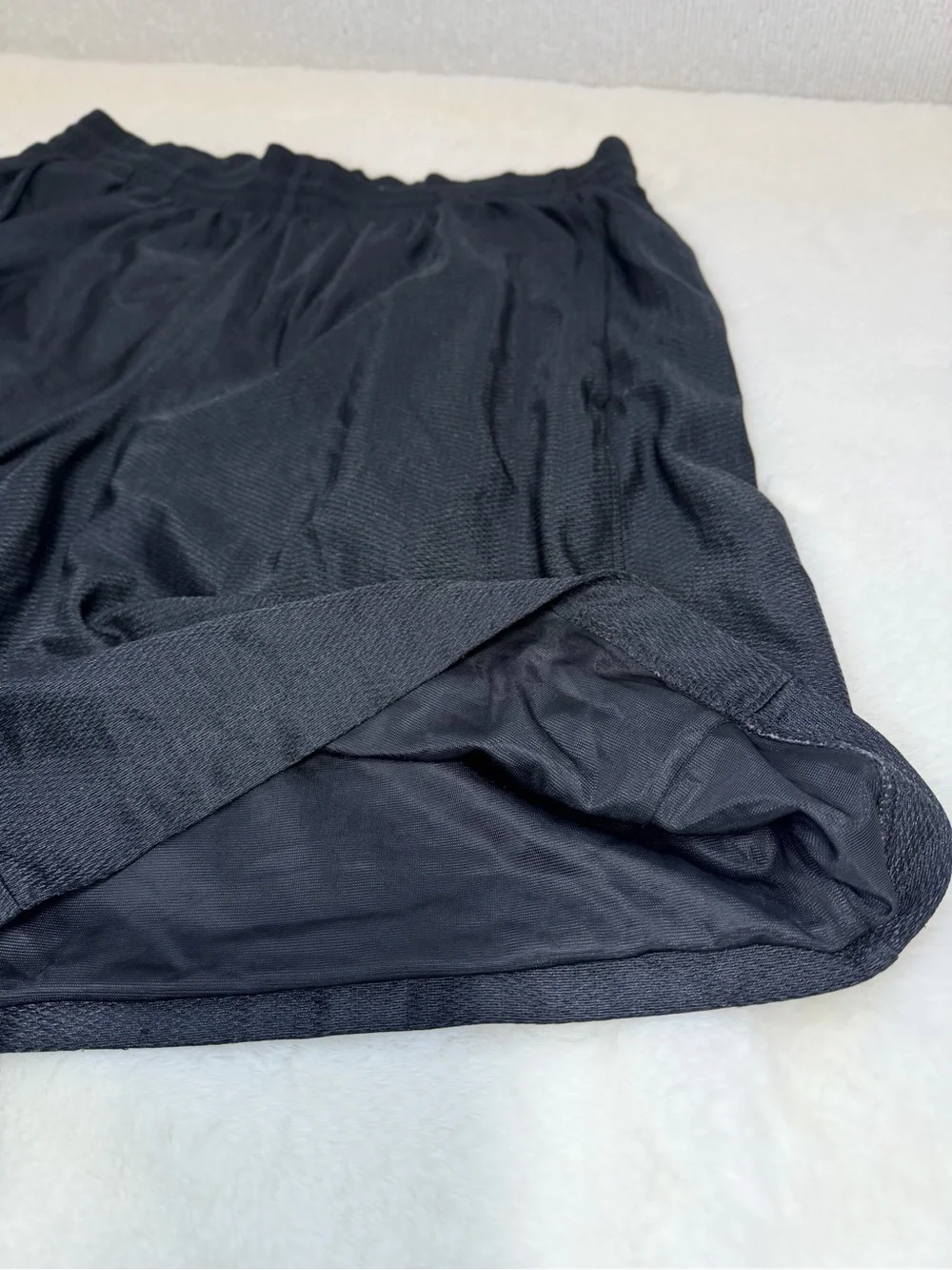 Nike Men’s Basketball Shorts Size L Black Mesh Athletic Training 8” Inseam